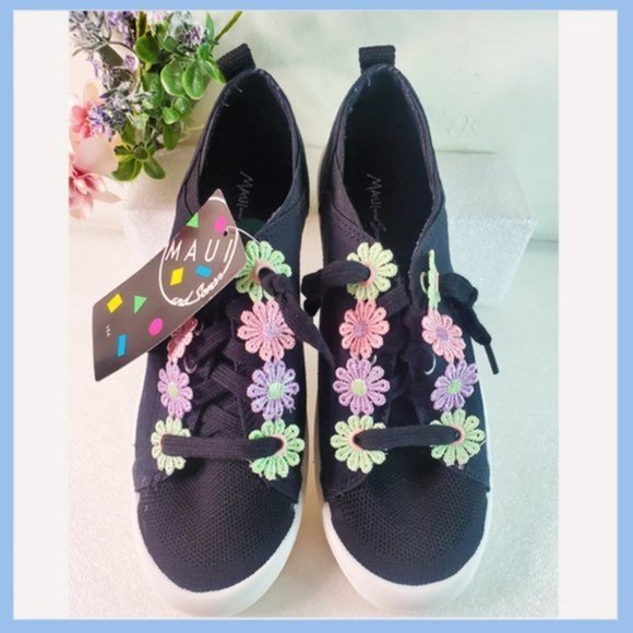 Maui & Sons Black Sneakers w/ Pastel Daisy Eyelets - Picture 4 of 9